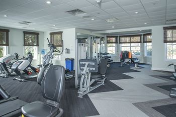 State-of-the-art fitness center & yoga room